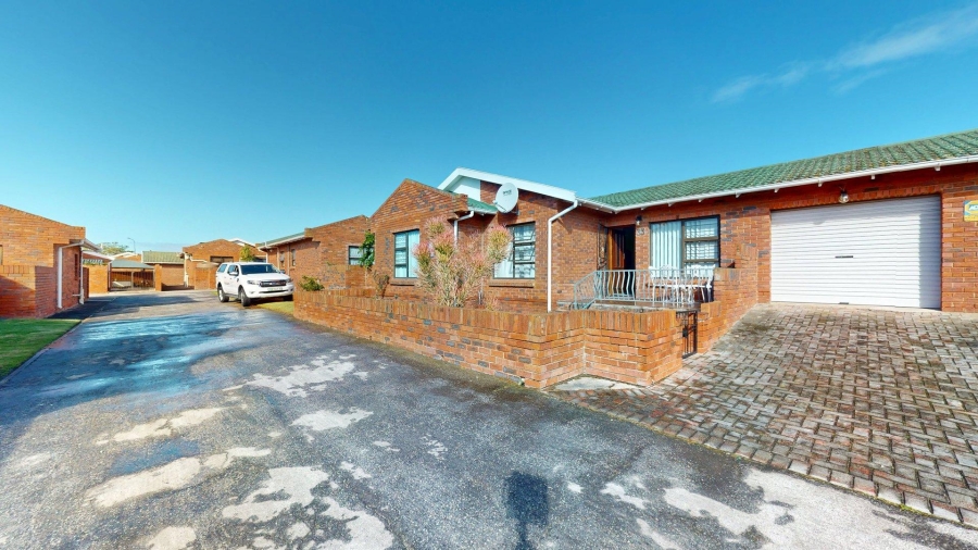 2 Bedroom Property for Sale in Sherwood Eastern Cape
